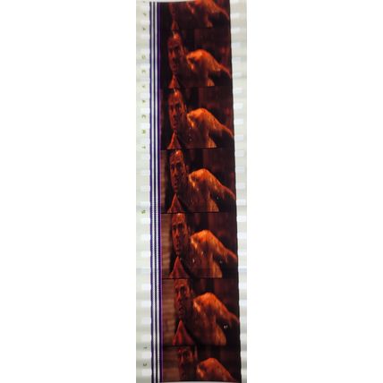 Pk GEB -D - MIX - GC 057e . 1 STRIP OF 5 - 35MM FILM CELLS. ( DH )