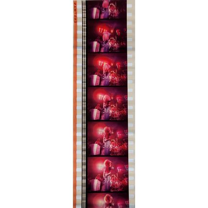 Pk GEB - W - MIX - E 0106b . 1 STRIP OF 5 - 35MM FILM CELLS. ( LZ )