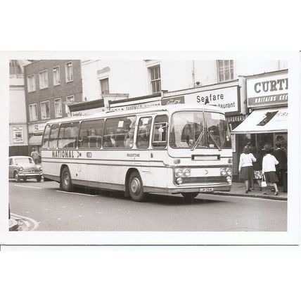 Black & White Photo of Maidstone & Dist Motor Services Ltd.- LJH 254L ex Dengate