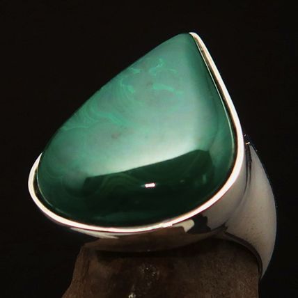 Minimalist mirror polished Sterling Silver Ring Green Pear Malachite - Size 10