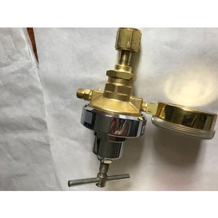 CONCOA 1806 AIRCO 1806-9931 OXYGEN REGULATOR 1806 9931 CGA 024,60PSI,400KPA,AH