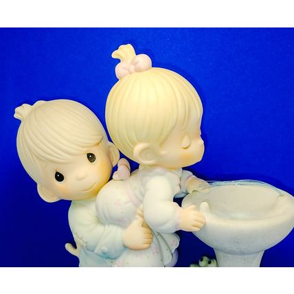 Precious Moments YOUR LOVE IS SO UPLIFTING #520675 retired 1988