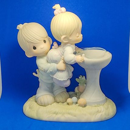 Precious Moments YOUR LOVE IS SO UPLIFTING #520675 retired 1988