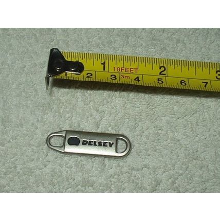 delsey branded zipper pull luggage suitcase