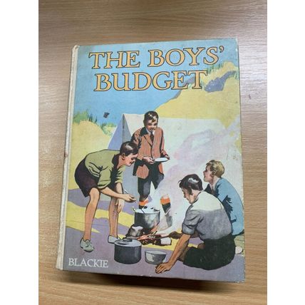 1926 "THE BOY'S BUDGET" FICTION LARGE ILLUSTRATED HARDBACK BOOK (P4)