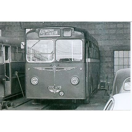 Black & White Photograph of Safeway Services Ltd. - 200 APB ex Safeguard Coaches