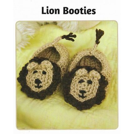 SpiceBox Booklet Crocheted Baby Booties 11 Projects 40 Pages Circa 2016 Used