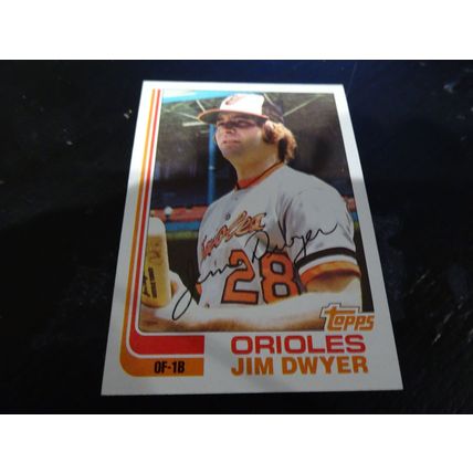1982 Topps Card # 359A Jim Dwyer Excellent-Mint (6) Baltimore Orioles