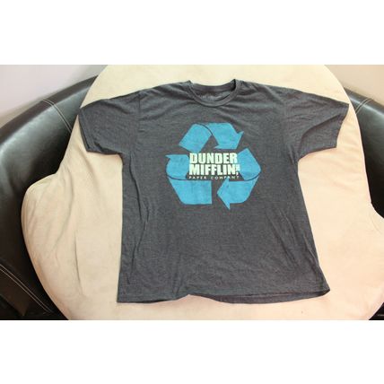 Mens T-SHIRT Gray Size XL THE OFFICEDUNDER MIFFLIN RECYCLE Graphic Tee