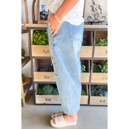 Beau Blue Flower Patched Light Wash Cropped High Waist Jeans
