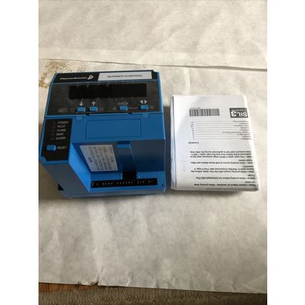New Cleaver Brooks 833-03517 Rm7800 L 1095 W/833-2727 Keyboard Display Module,Ec