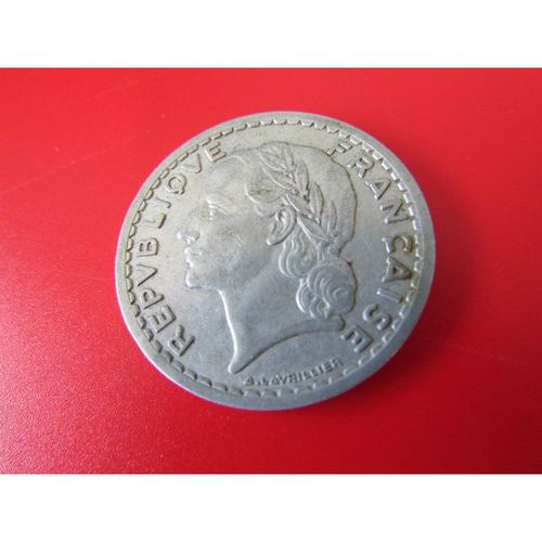 1946 FRANCE FIVE FRANCS FREE POST. Q