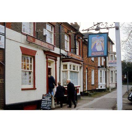 pu0186 - The Victoria Pub , Dunstable , Bedfordshire - print