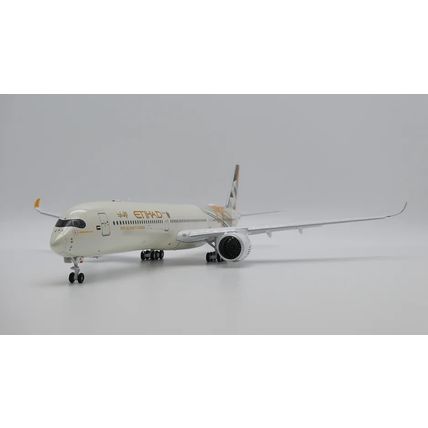 A350 ETIHAD AIRWAYS "50 YEARS" REG: A6-XWB - JCWINGS XX20339A 1/200