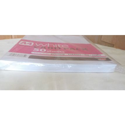 50 Sheets of A4 White Card - 220gsm