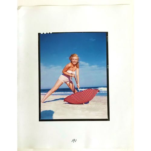 Marilyn Monroe vintage Sexy Beach Umbrella pinup print poster Playboy Wall Art e