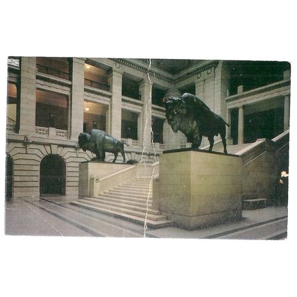 MANITOBA LEGISLATIVE BUILDING, WINNIPEG, MANITOBA, CANADA unused postcard =
