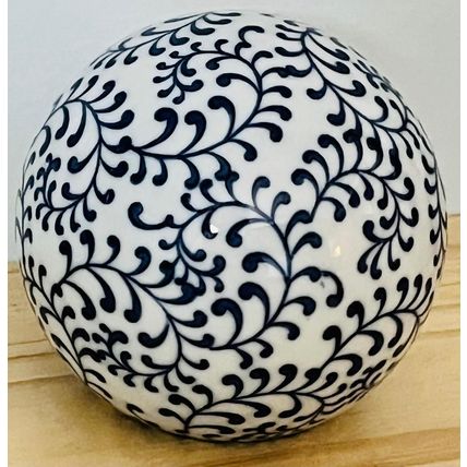 White & Blue Porcelain Ceramic Decorative Carpet Ball 4'' Round Vintage