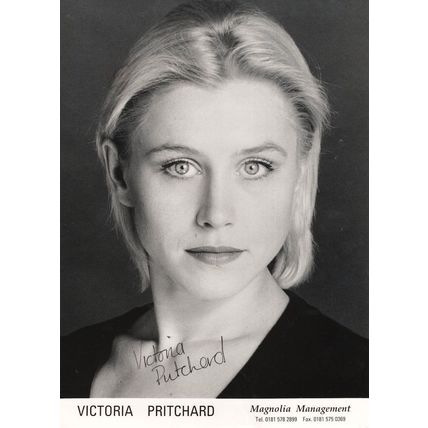Victoria Pritchard of Doctors Hollyoaks Stunning 10x8 Hand Signed Photo
