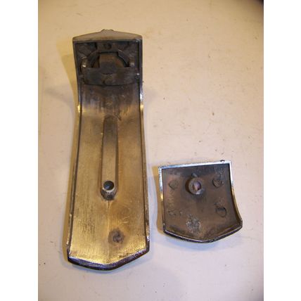 1940 CHRYSLER SEDAN LH TAILLIGHT TRIM #876915 & 876917 OEM
