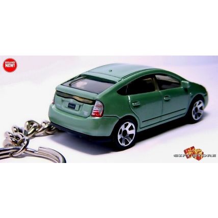 RARE KEYCHAIN GREEN TOYOTA PRIUS HYBRID CUSTOM Ltd Ed GREAT GIFT NOVELTY