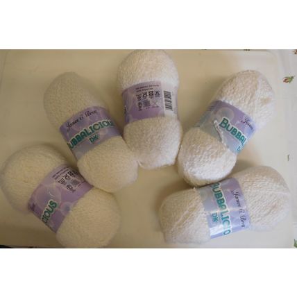 JAMES C BRETT BUBBALICIOUS DK KNITTING YARN WOOL5 x 100gram balls Cream