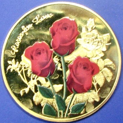 Roses For Love. Challenge Coin. Souvenir. Gold Tone. 15b.