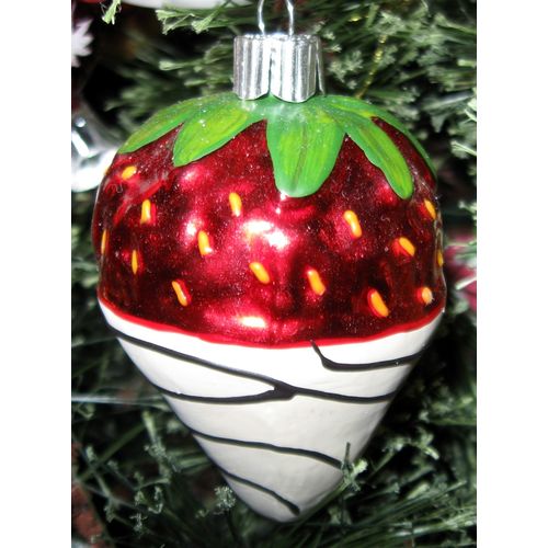 White Chocolate Covered Strawberry With Stem Glass MSE Christmas Ornament