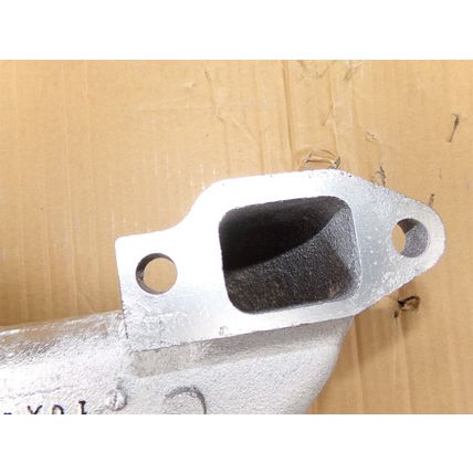 1970 71 72 Chrysler C Body Exhaust Manifold 2899876 OEM RH 383 400 440
