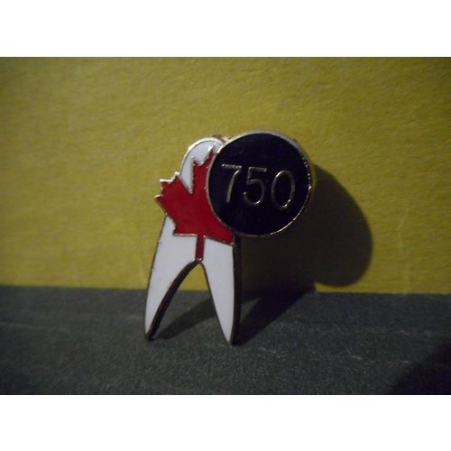 Canadian Bowling League Lapel Pin,750