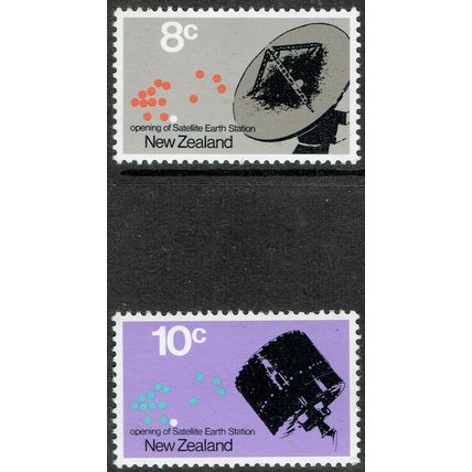 New Zealand 1971 Opening of Satellite Earth Station set 2v SG958-959 UM