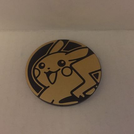 Pokemon Pikachu Black/Gold Plastic Flip Gaming 1.25" Coin