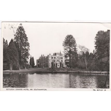 EC234 BOTLEY GRANGE HOTEL, NR SOUTHAMPTON . RP POSTCARD