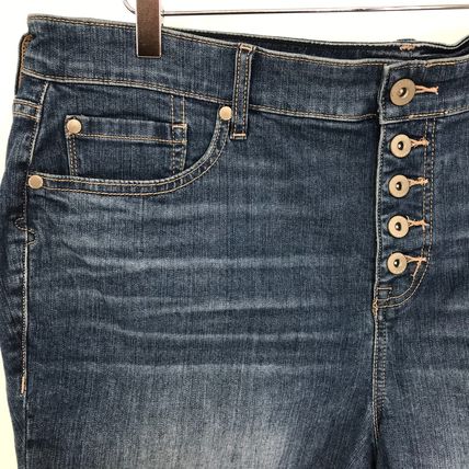 Torrid Button Fly Blue Cuffed Distressed Denim Shorts Size 18 Summer Jean
