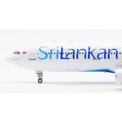A330-343 SRI LANKAN AIRLINES REG: 4R-ALR W/STAND - RETRO MODELS IFRM33301 1/200