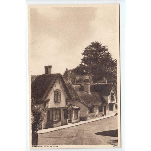 Old Village Shanklin Isle of Wight Postcard V905