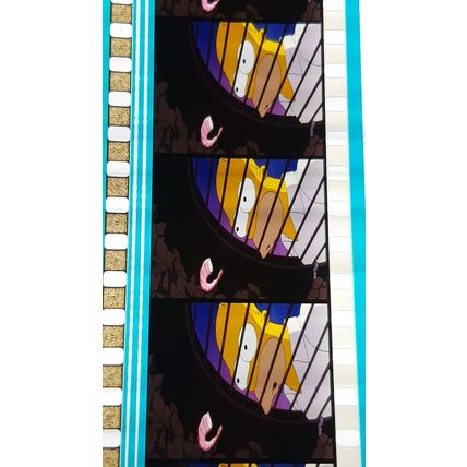 Simpsons Movie. Pk FE FE - 053aa. 1 STRIP OF 5 - 35MM FILM CELLS