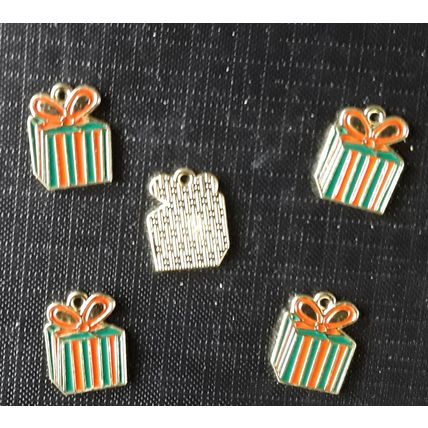 Christmas present charms. Pack of 5 gold colour and green and red enamel