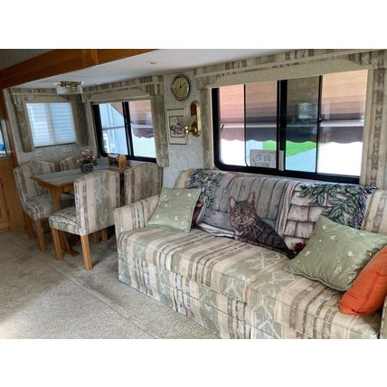 1999 Newmar Dutchstar