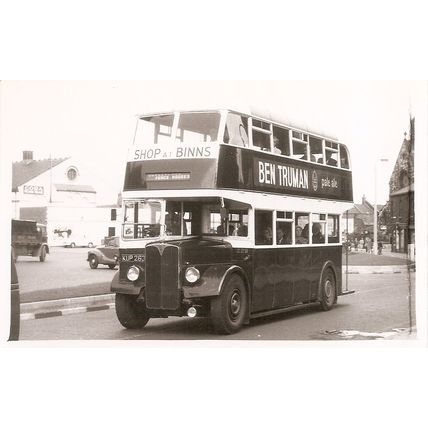 Black & White Photograph of Sunderland & District Omnibus Co. Ltd. - KUP 263