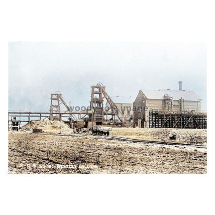 ptc6478 - Yorks - Early wooden "Headgear" at Bentley Coal Colliery - print 6x4
