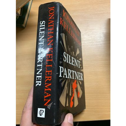1989 JONATHAN KELLERMAN "SILENT PARTNER" FICTION HARDBACK BOOK (P5)