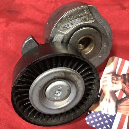 Belt Tensioner for 3.2L 3.0L Volvo S60 S80 V70 XC60 XC70 XC90 + Land Rover LR2