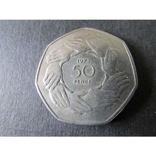 1973 QUEEN ELIZABETH II EEC FIFTY PENCE FREE POST. AAZ