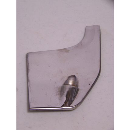 1973 DODGE CHARGER LH LOWER CORNER FRONT WINDOW TRIM OEM