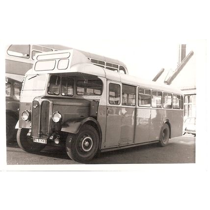 Black & White Photograph of Southend Corporation Transport - JN 823