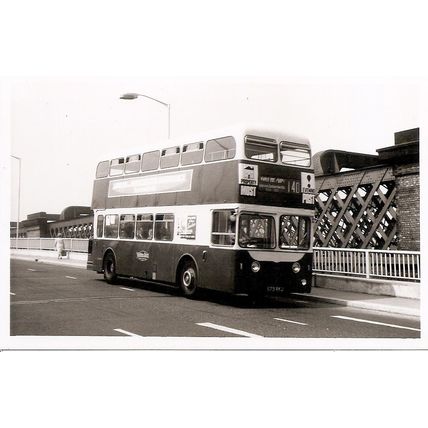 Black & White Photograph of Maidstone & District Motor Services Ltd. - 573 RKJ