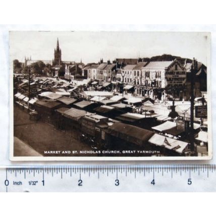 1936 postcard Market & St Nicholas Church, Gt Yarmouth