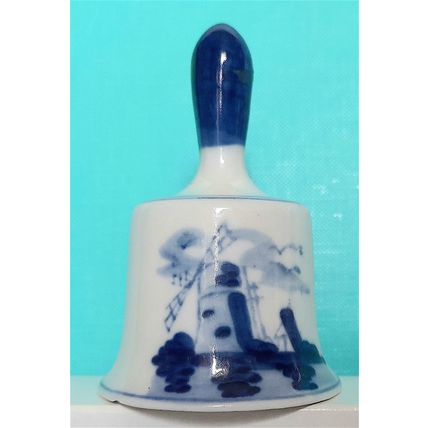 DELFT - BLUE and WHITE CERAMIC BELL - 7 x 5 cm .. ( B )