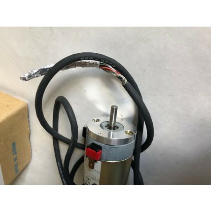 NEW YASKAWA FB5T-F012 6W0379-7,LHE-705-1000 SERVO MOTOR REAR SHAFT EXTENTION,Fm